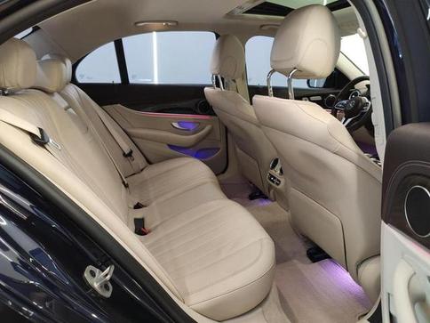 MERCEDES-BENZ E300