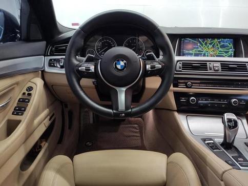 BMW 528I