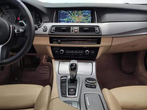 BMW 528I