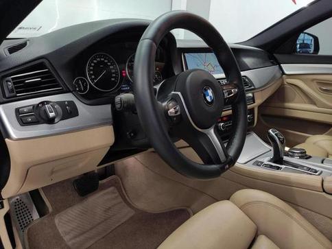 BMW 528I