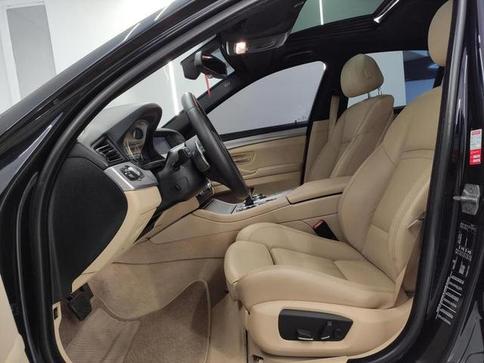 BMW 528I