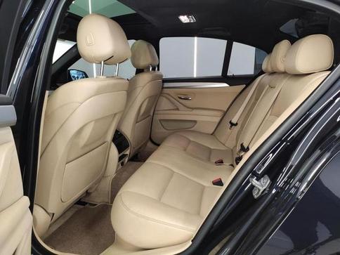 BMW 528I