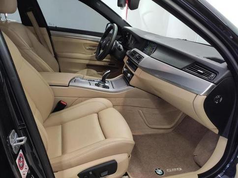 BMW 528I