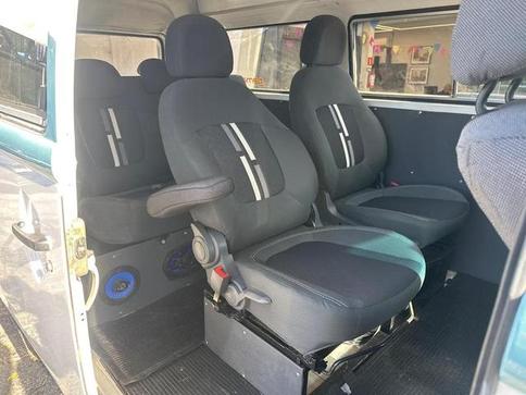 VOLKSWAGEN KOMBI