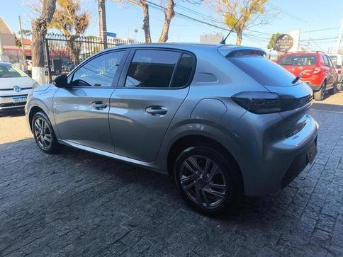 PEUGEOT 208 ALLUR T200