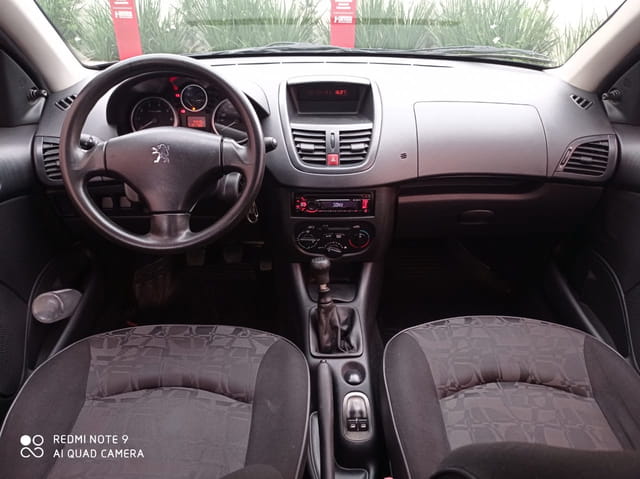 PEUGEOT 207 HATCH XR 1.4 8V FLEX 4P