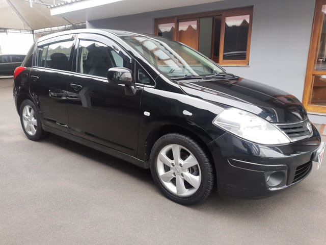 NISSAN TIIDA HATCH SL 1.8 16V-AT 4P