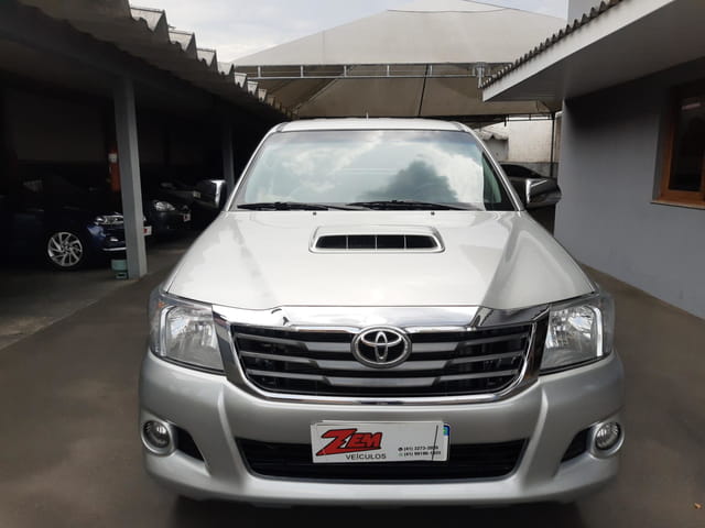 TOYOTA HILUX CD SRV D4-D 4X4 3.0 TDI DIESEL AUT