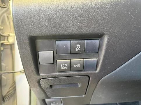 TOYOTA YARIS HA XL15