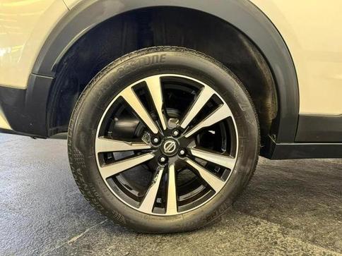 NISSAN KICKS ADVANCE CVT