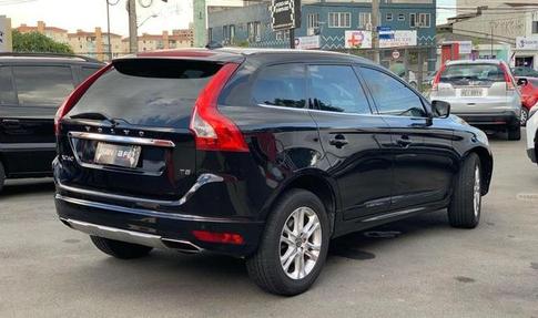 VOLVO XC 60 2.0 T5 DYNAMIC