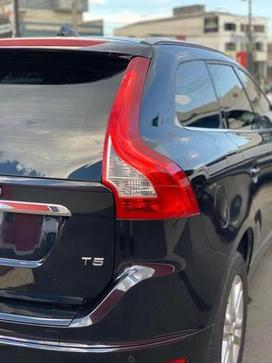 VOLVO XC 60 2.0 T5 DYNAMIC