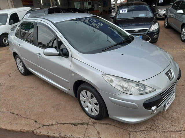 PEUGEOT 307 SEDAN PRESENCE 1.6 16V FLEX MEC.