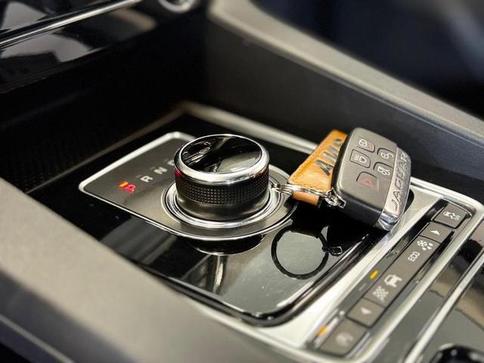 JAGUAR JAG FPACE 20TD PRESTIG