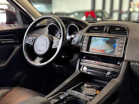 JAGUAR JAG FPACE 20TD PRESTIG