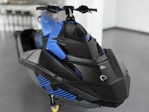 SEADOO SPARK TRIXX 90HP