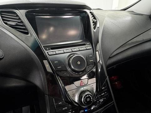 HYUNDAI AZERA 3.0 V6