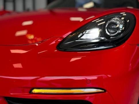 PORSCHE BOXSTER