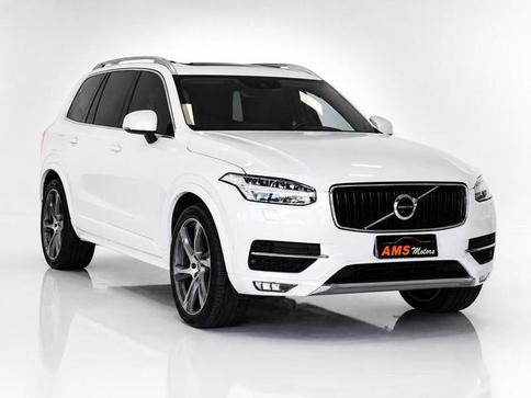 VOLVO XC90 T6 MOMENTUM