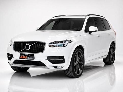 VOLVO XC90 T6 MOMENTUM