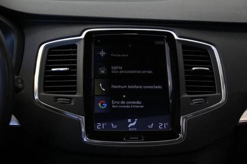VOLVO XC90 T6 MOMENTUM