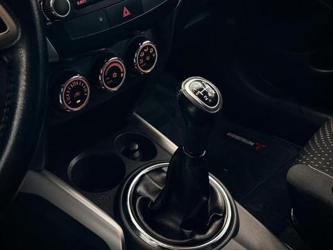 MITSUBISHI ASX 2.0 MT