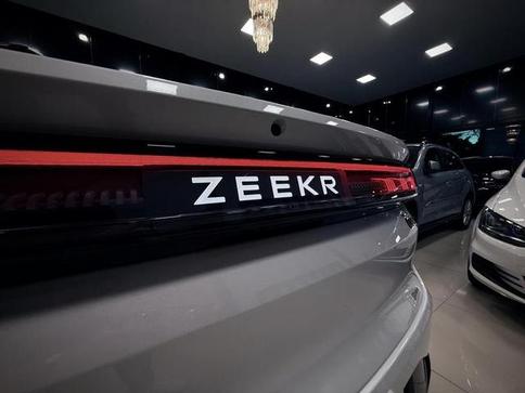 ZEEKR 001 FLAGSHIP