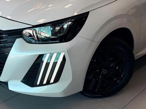 PEUGEOT 208 STYLE MT