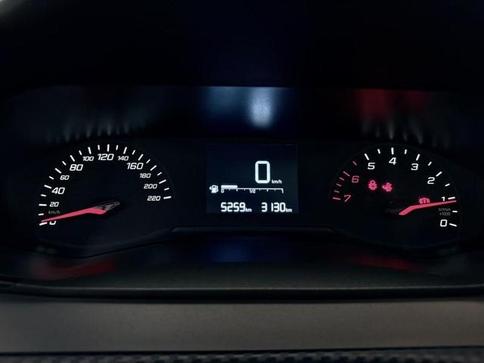 PEUGEOT 208 STYLE MT