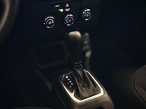 JEEP RENEGADE 1.8 16V FLEX 4P