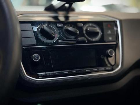 VOLKSWAGEN UP MOVE MDV