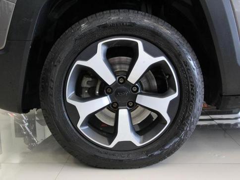 JEEP RENEGADE THAWK AT D