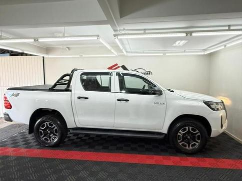 TOYOTA HILUX CD DSL POWER PACK AT