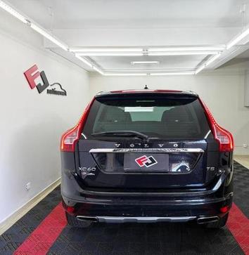 VOLVO XC 60 2.0 T5 DYNAMIC