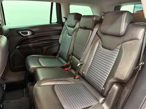 JEEP COMMANDER LIMITED T270 1.3 TB FLEX AUT