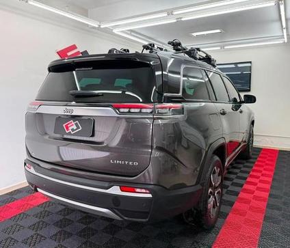 JEEP COMMANDER LIMITED T270 1.3 TB FLEX AUT