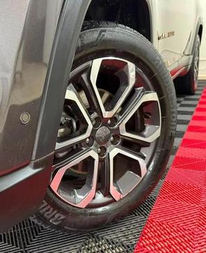 JEEP COMMANDER LIMITED T270 1.3 TB FLEX AUT