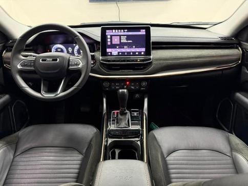 JEEP COMMANDER LIMITED T270 1.3 TB FLEX AUT