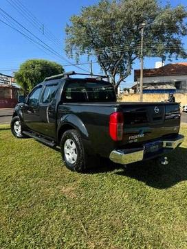 NISSAN FRONTIER LE 4X4