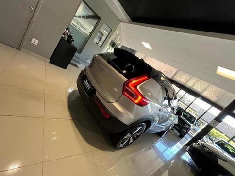 VOLVO XC 40 RECHARGE PLUS (ELTRICO)