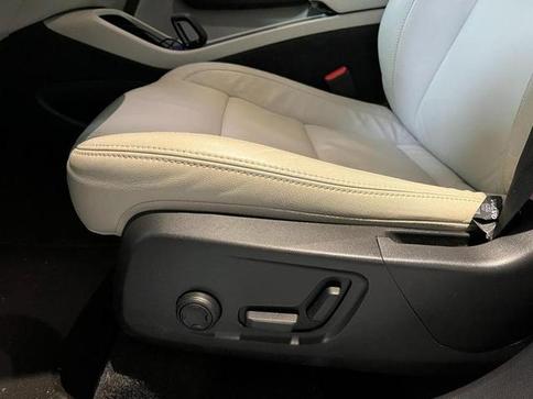 VOLVO XC 40 T-5 INSC. EXPRE. 1.5 FWD (H�BRIDO)