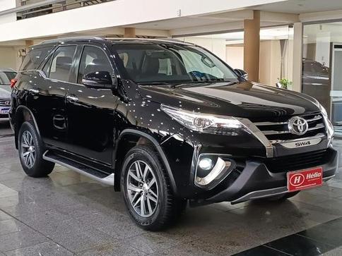 TOYOTA HILUX SW4 SRX 4X4 2.8 TB 4P DIESEL
