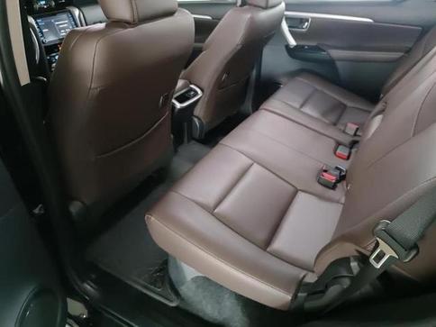 TOYOTA HILUX SW4 SRX 4X4 2.8 TB 4P DIESEL