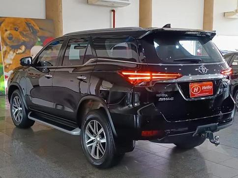 TOYOTA HILUX SW4 SRX 4X4 2.8 TB 4P DIESEL