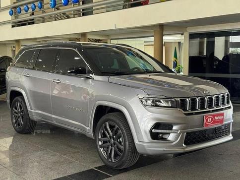 JEEP COMMANDER OVERLAND HURRICANE