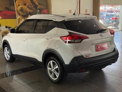 NISSAN Kicks  S DRCT CVT