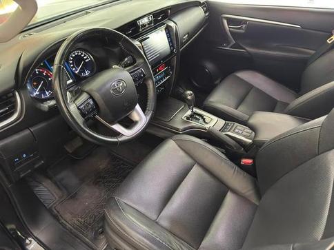 TOYOTA HILUX SWSRXA4FD