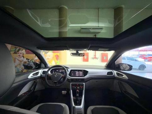 VOLKSWAGEN T CROSS HL TSI AE