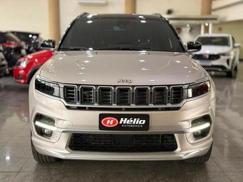 JEEP COMMANDER OVERLAND HURRICANE