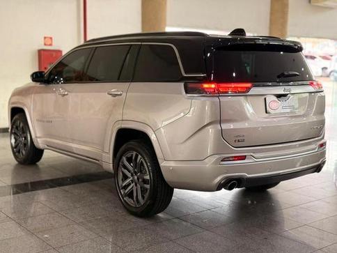 JEEP COMMANDER OVERLAND HURRICANE